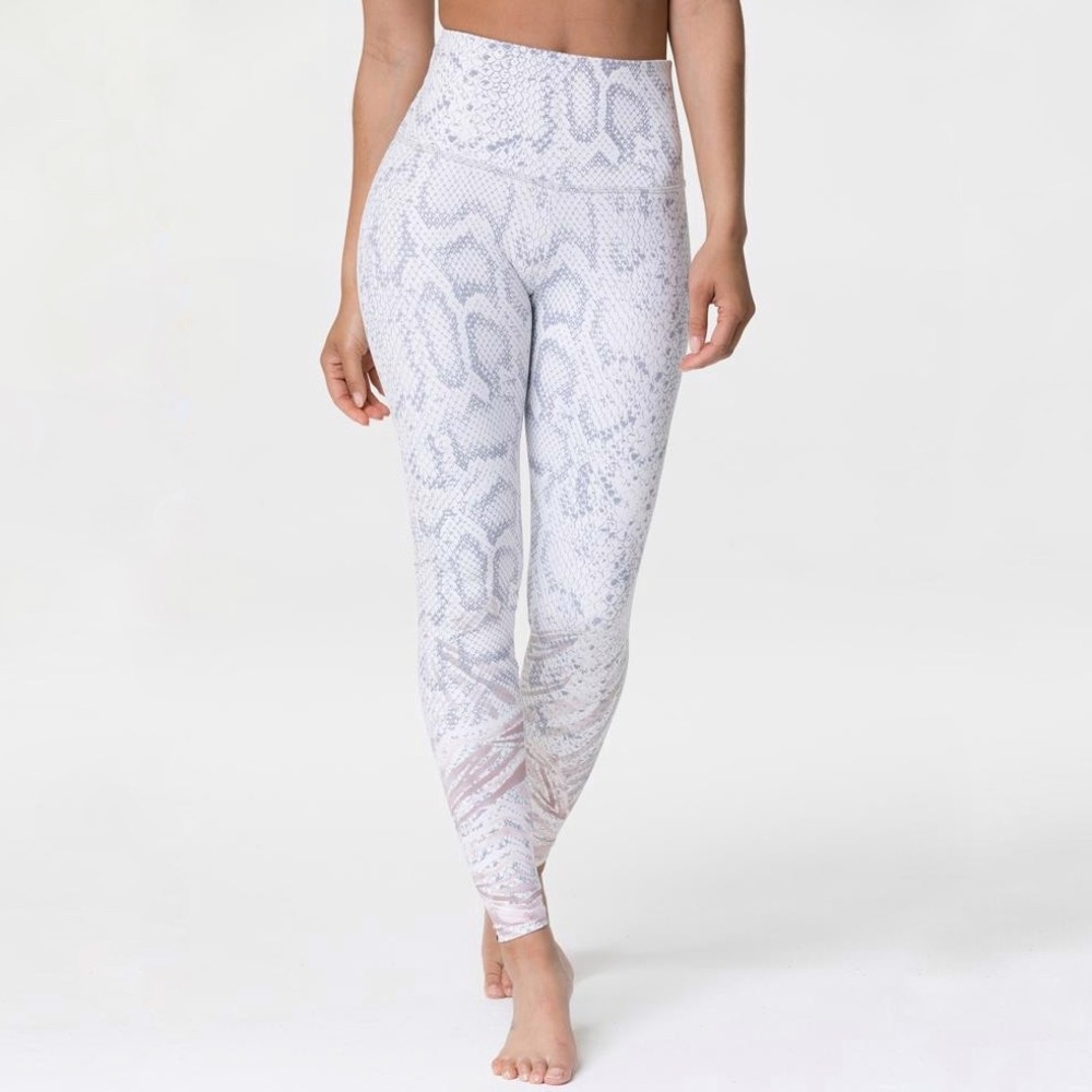 Onzie | Athena Snake Print High Rise Leggings Size XS